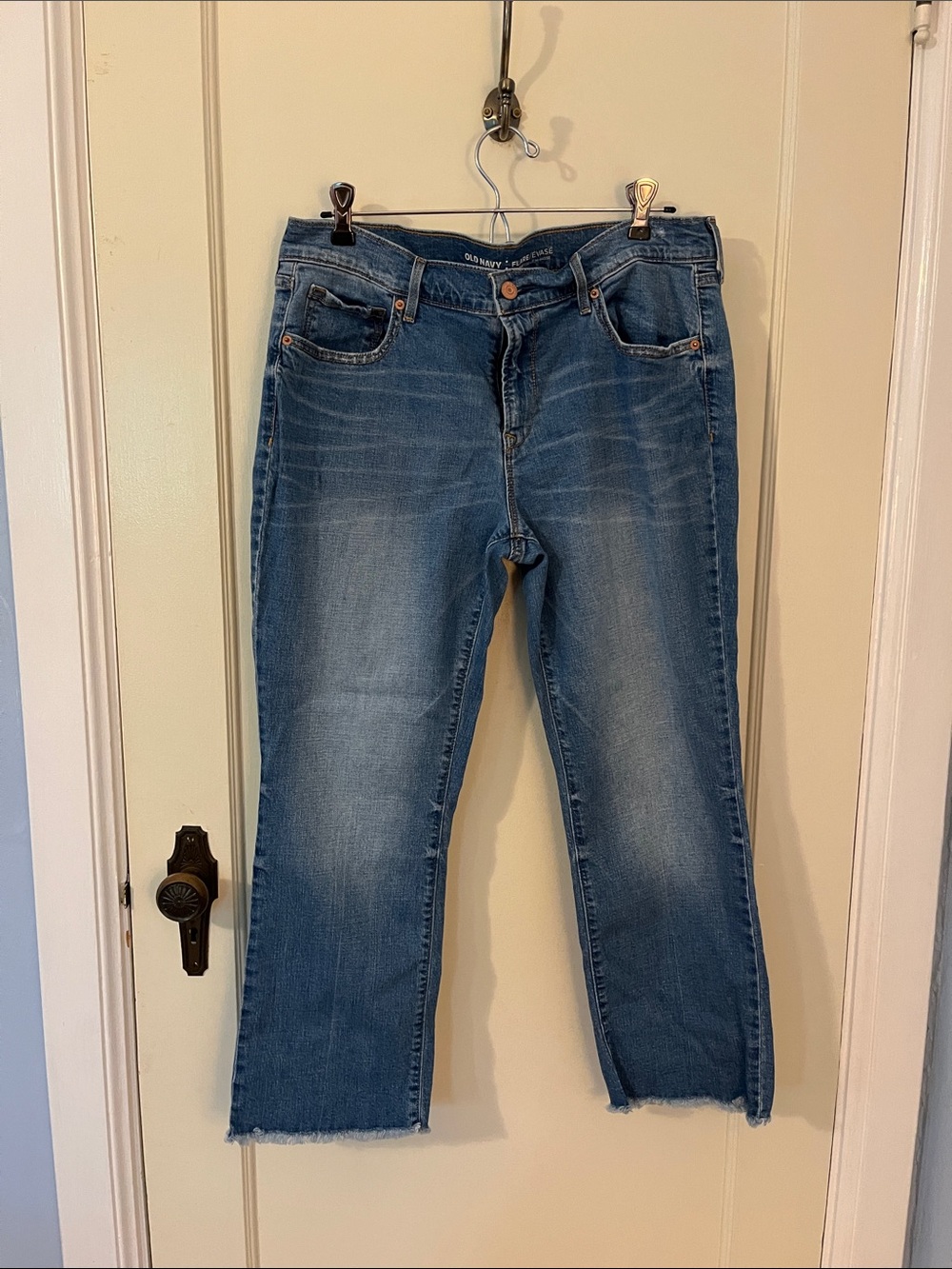 Women’s Old Navy Flare Evase mid rise frayed hem jeans size 12